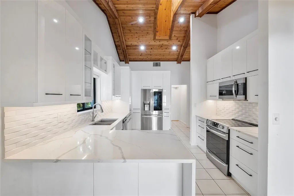 8319 NW 80th Street Tamarac FL 33321