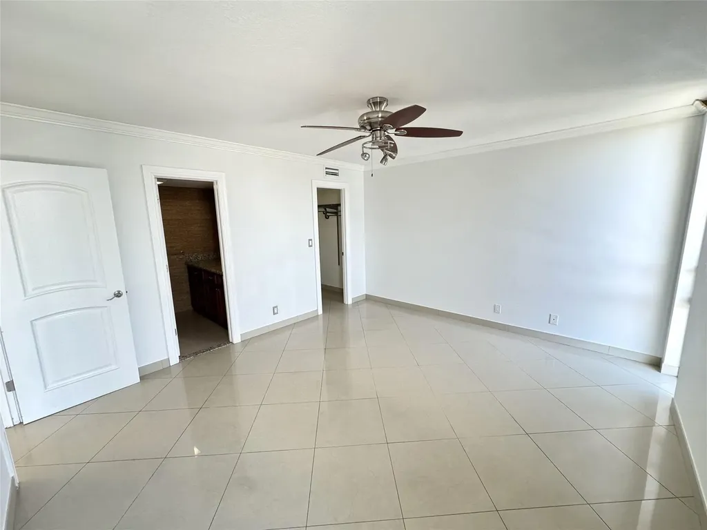 4800 Bayview Drive Fort Lauderdale FL 33308