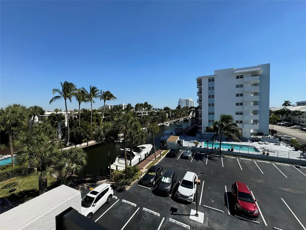 4800 Bayview Drive Fort Lauderdale FL 33308