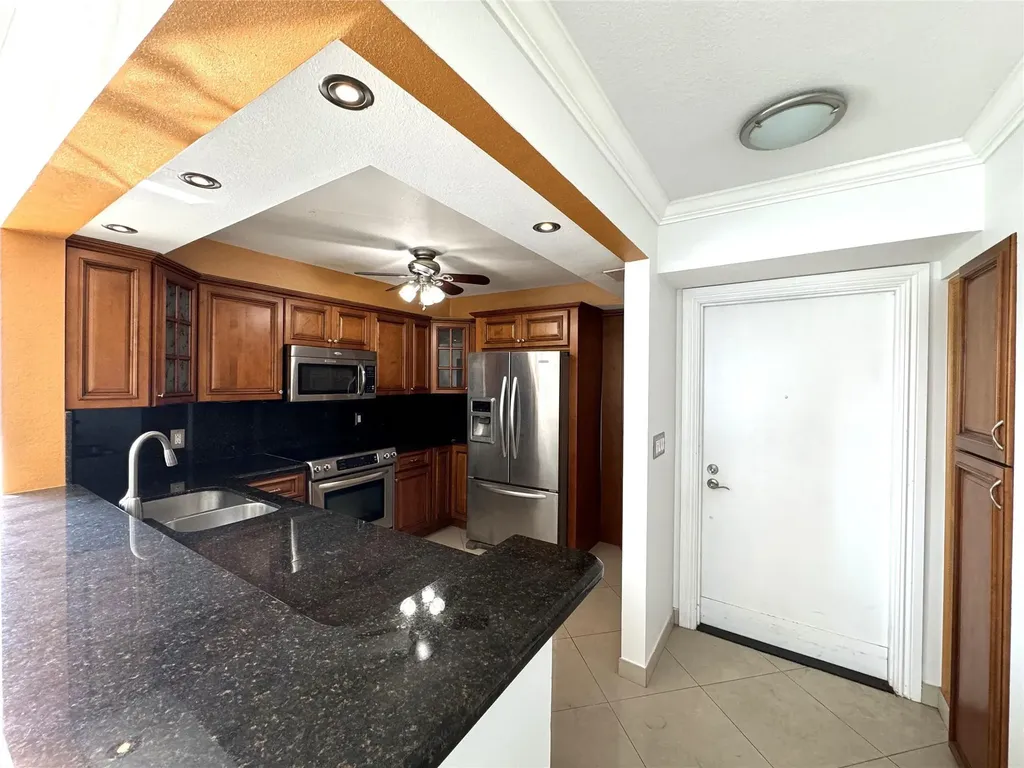 4800 Bayview Drive Fort Lauderdale FL 33308