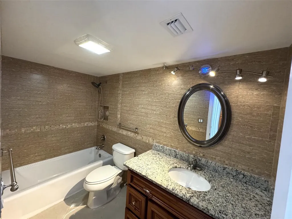 4800 Bayview Drive Fort Lauderdale FL 33308