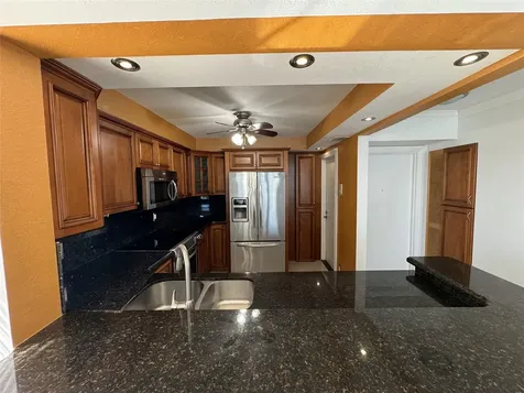 4800 Bayview Drive Fort Lauderdale FL 33308