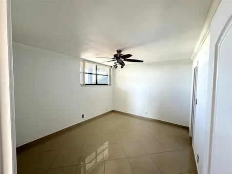 4800 Bayview Drive Fort Lauderdale FL 33308