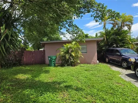 19521 NW 1st Court Miami FL 33169