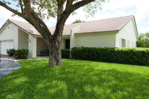 1066 NW 97th Avenue Plantation FL 33322