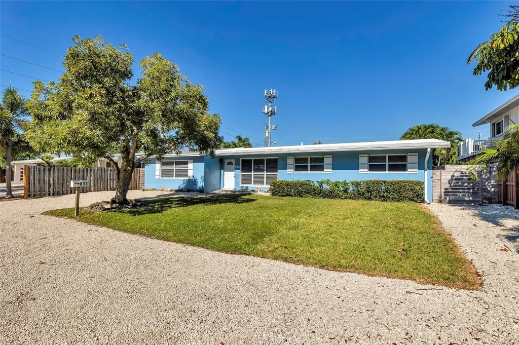 813 NW 26th Street Wilton Manors FL 33311
