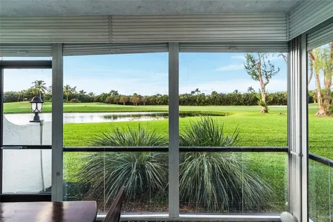 9611 N Hollybrook Lake Drive Pembroke Pines FL 33025