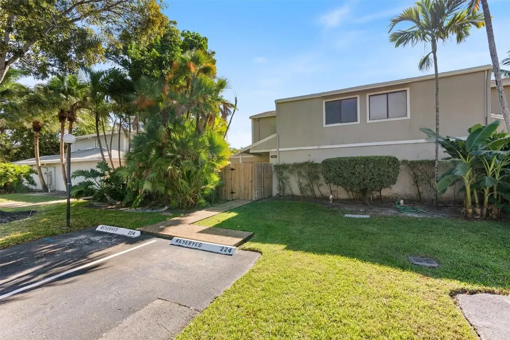 722 NW 132nd Terrace Plantation FL 33325