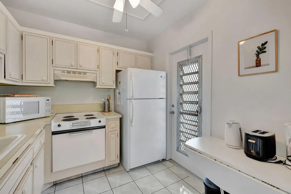 4431 NW 16th Street Fort Lauderdale FL 33313