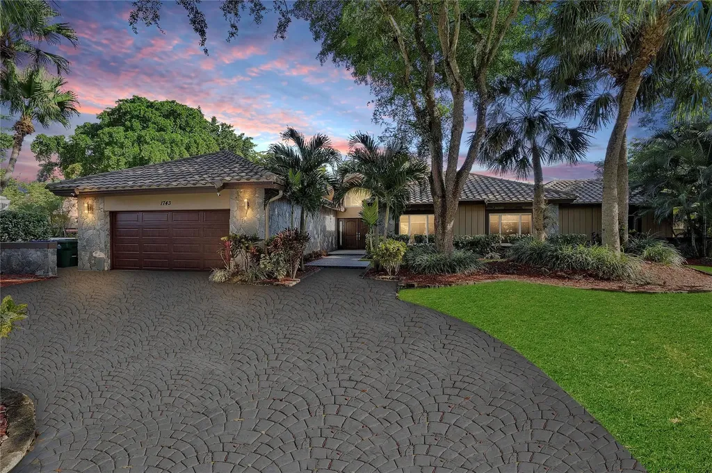 1743 Vestal Way Coral Springs FL 33071