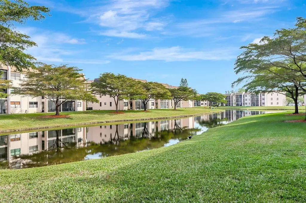 2726 NW 104th Avenue Sunrise FL 33322