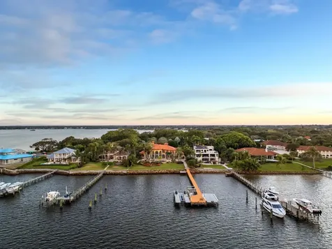 4089 SE Old Saint Lucie Boulevard Stuart FL 34996
