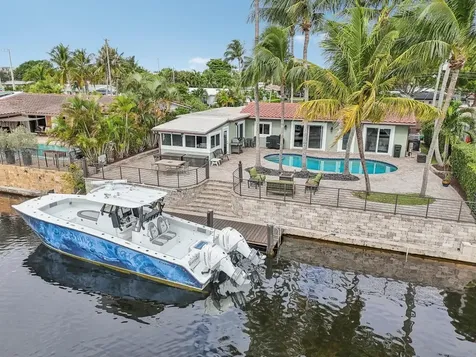 130 SE 9th Street Pompano Beach FL 33060