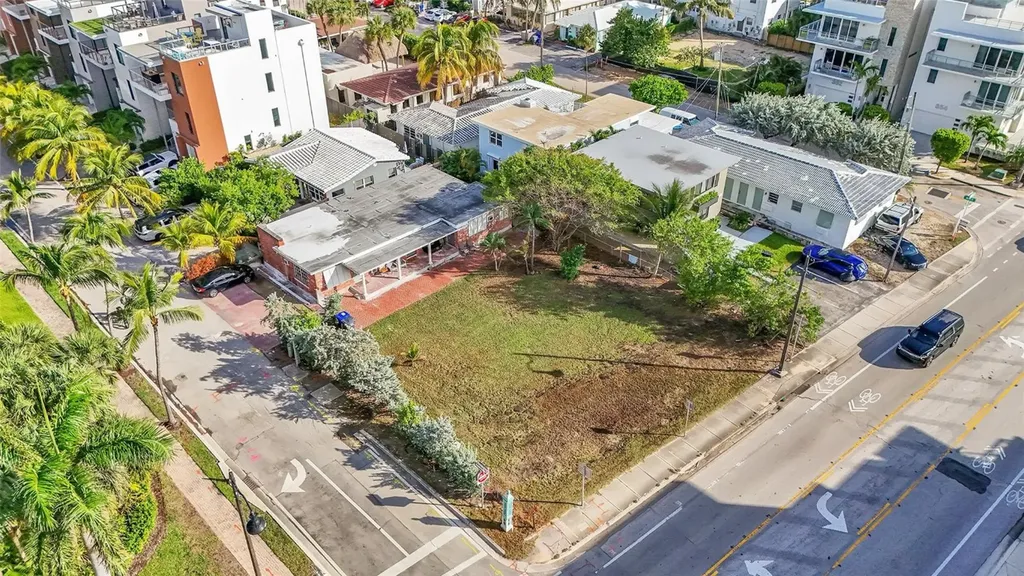 356 Balboa Street Hollywood FL 33019