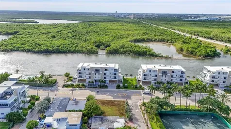 356 Balboa Street Hollywood FL 33019