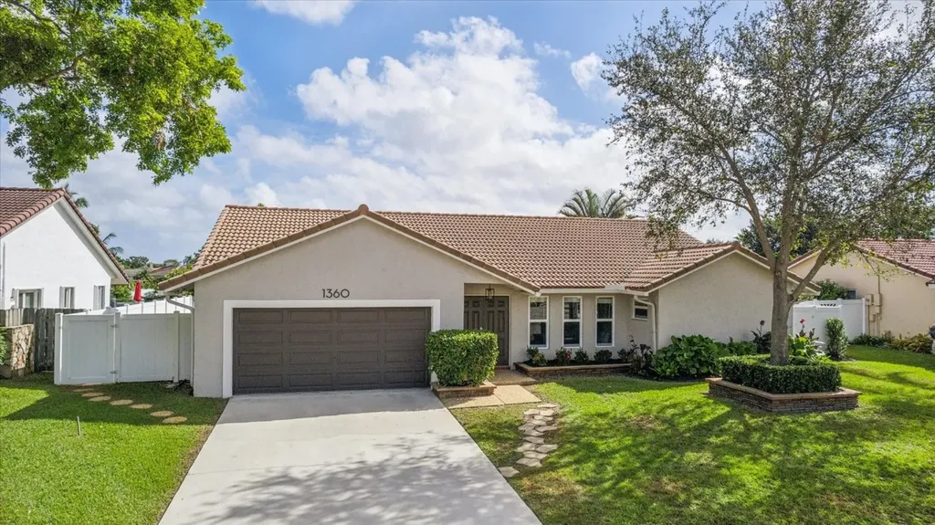 1360 NW 99th Avenue Plantation FL 33322