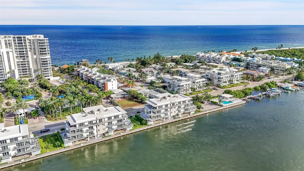 356 Balboa Street Hollywood FL 33019