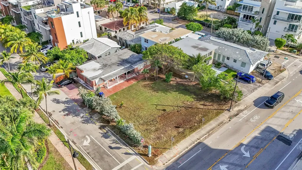 356 Balboa Street Hollywood FL 33019