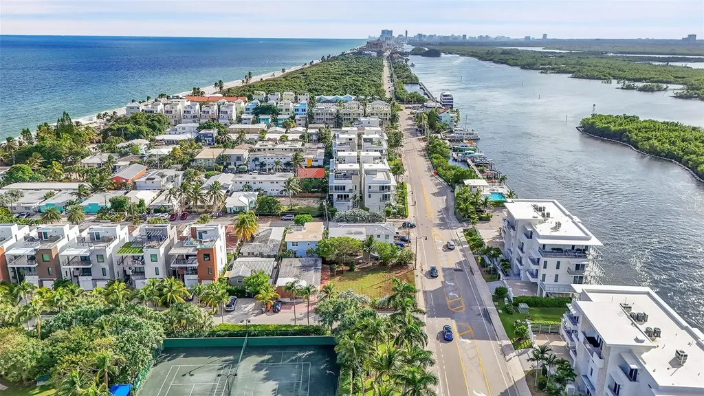 356 Balboa Street Hollywood FL 33019