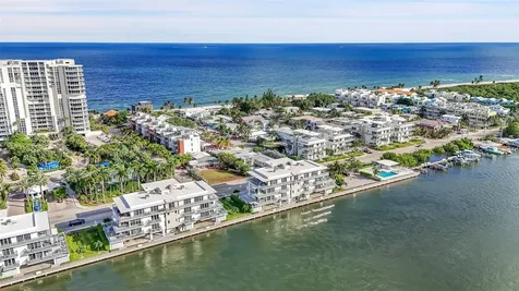356 Balboa Street Hollywood FL 33019