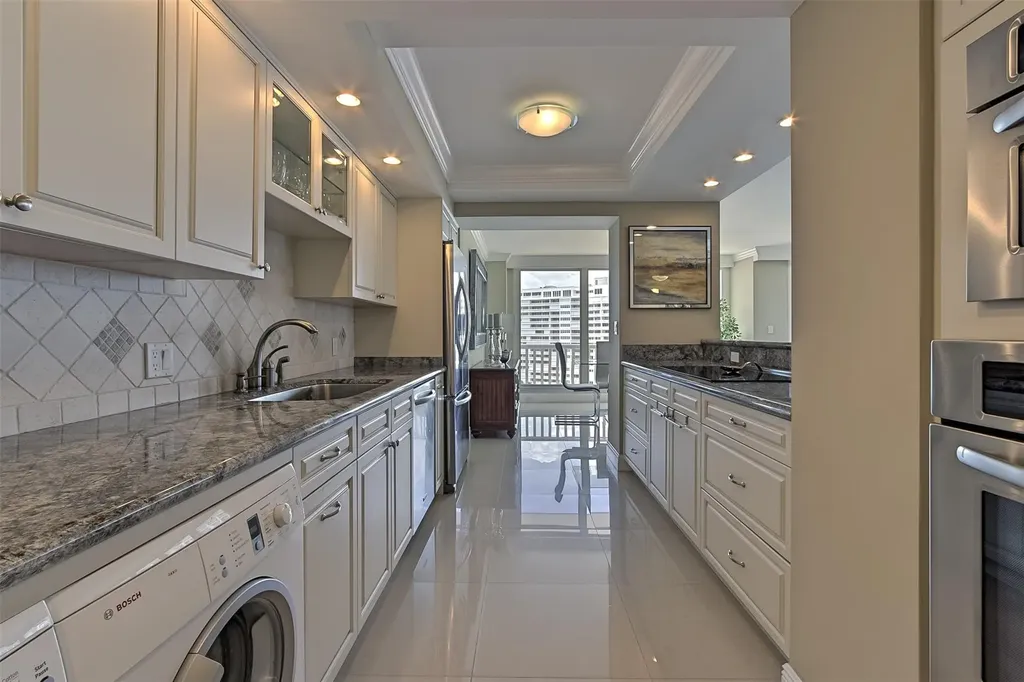 2200 S Ocean Lane Fort Lauderdale FL 33316
