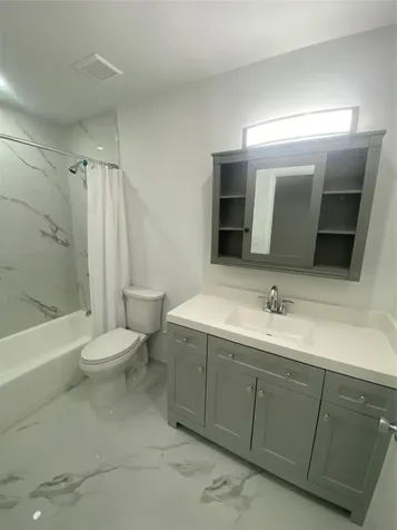 4021 NW 30th Terrace Lauderdale Lakes FL 33309