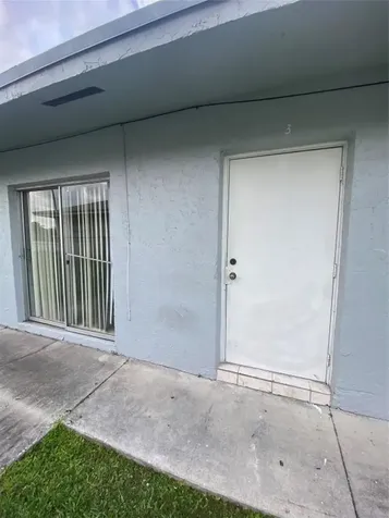 4021 NW 30th Terrace Lauderdale Lakes FL 33309