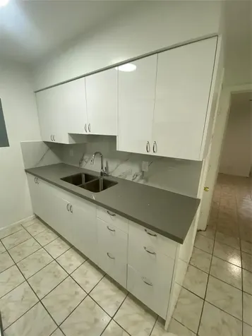 4021 NW 30th Terrace Lauderdale Lakes FL 33309
