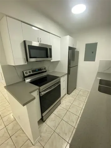 4021 NW 30th Terrace Lauderdale Lakes FL 33309