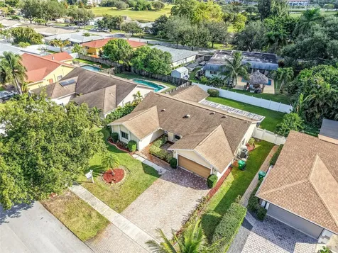 2770 SW 81st Way Davie FL 33328