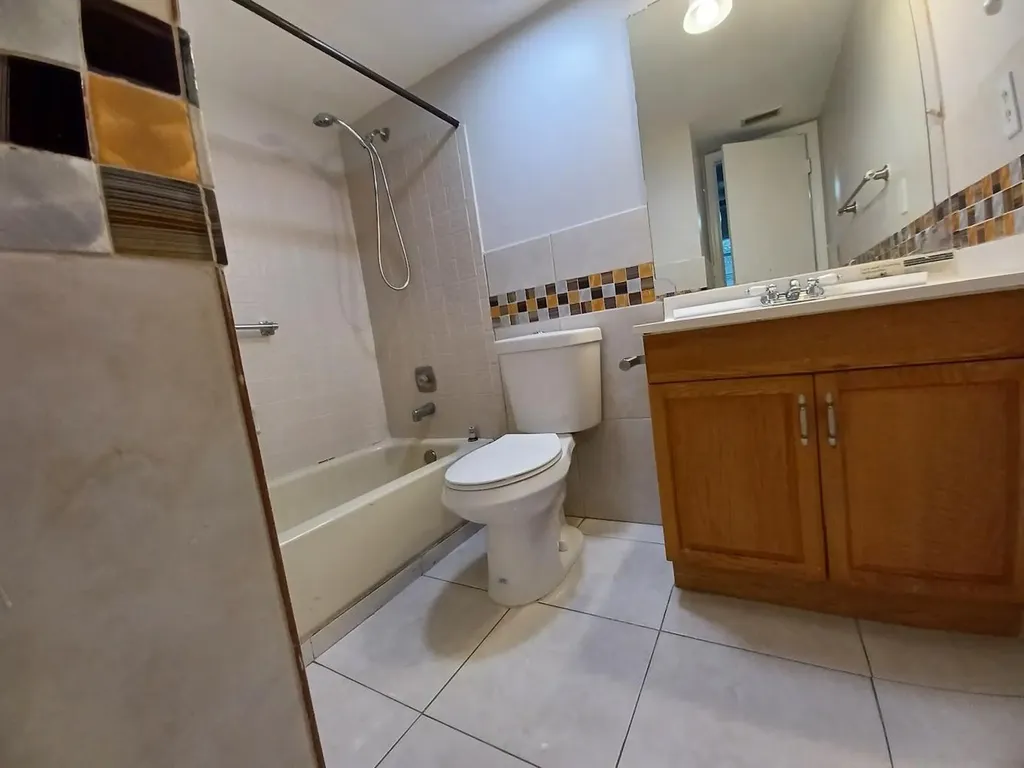 10036 Twin Lakes Drive Coral Springs FL 33071