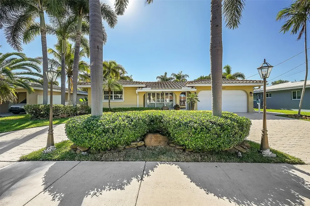 240 SE 3rd Street Pompano Beach FL 33060