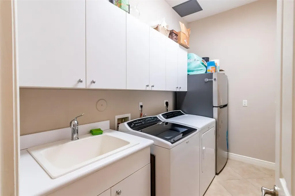 3909 NE 21st Avenue Fort Lauderdale FL 33308