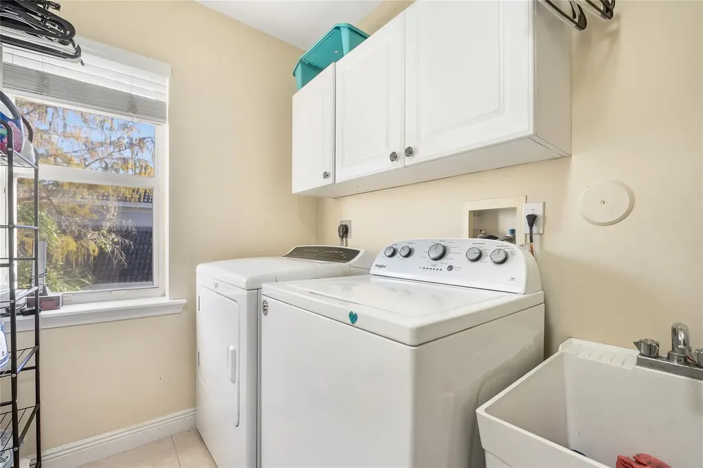 9526 NW 52nd Place Coral Springs FL 33076