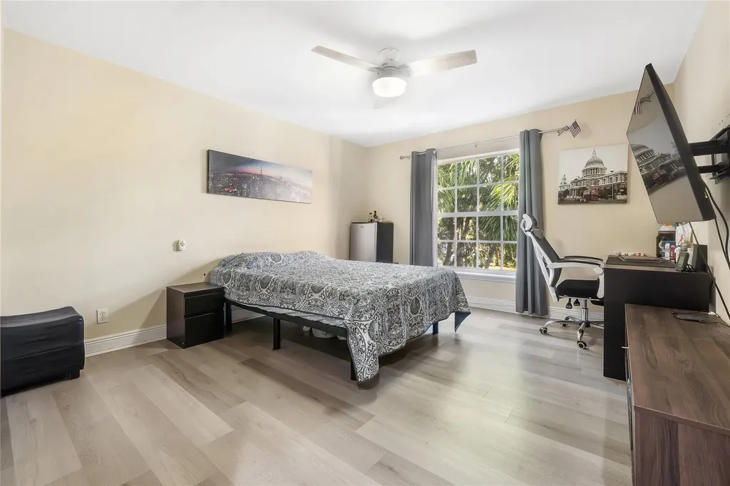 9526 NW 52nd Place Coral Springs FL 33076