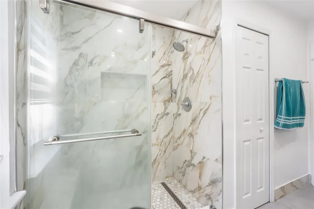 9526 NW 52nd Place Coral Springs FL 33076
