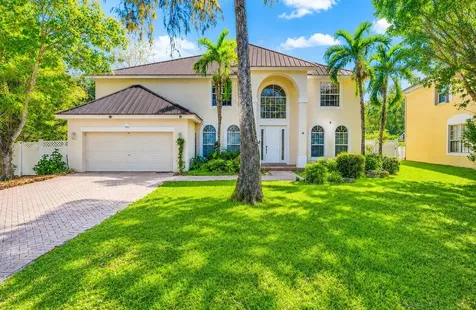 9526 NW 52nd Place Coral Springs FL 33076