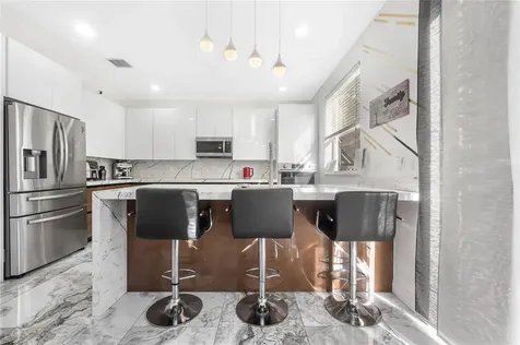 9526 NW 52nd Place Coral Springs FL 33076