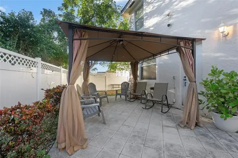9526 NW 52nd Place Coral Springs FL 33076