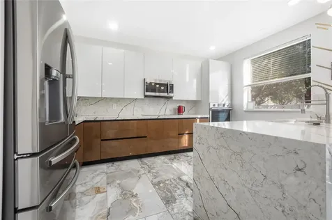 9526 NW 52nd Place Coral Springs FL 33076