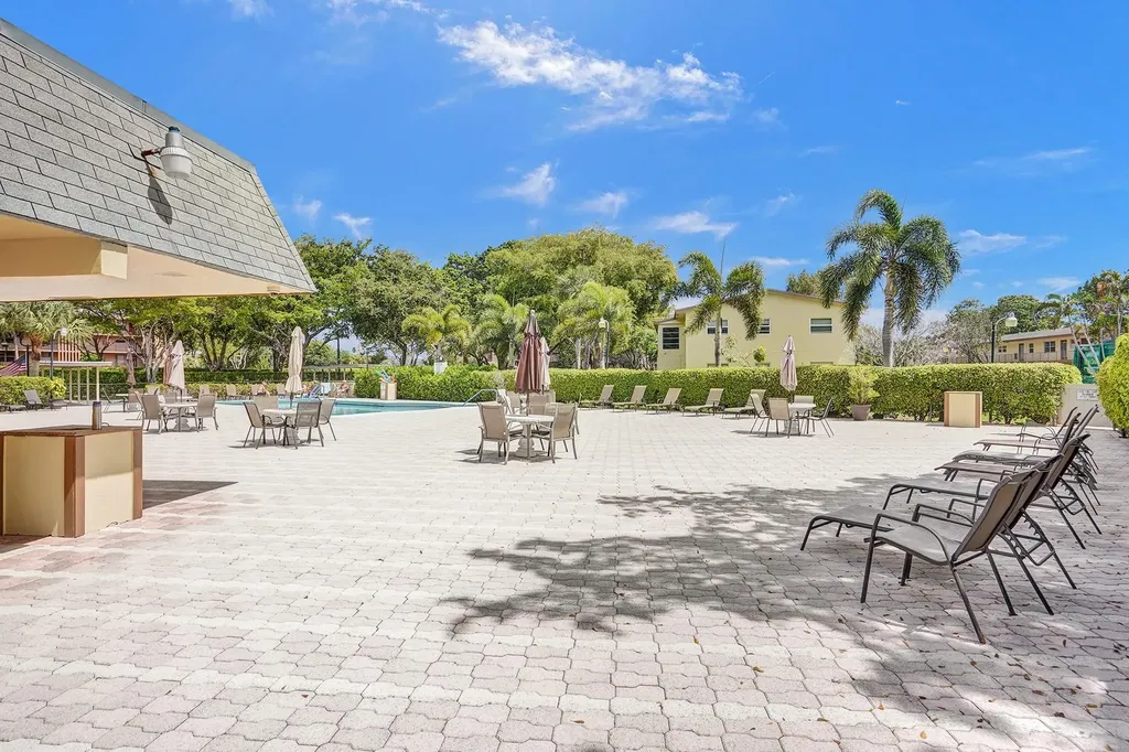 7360 NW 1st Street Margate FL 33063