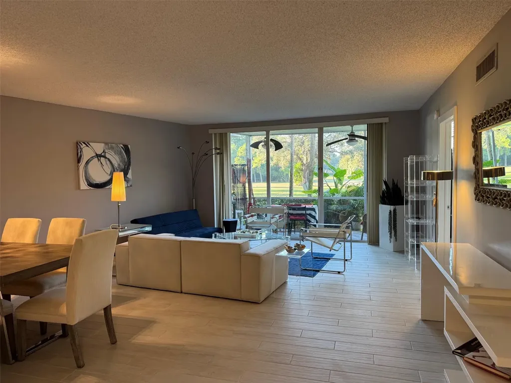 545 Oaks Lane Pompano Beach FL 33069
