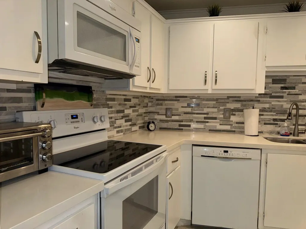 545 Oaks Lane Pompano Beach FL 33069
