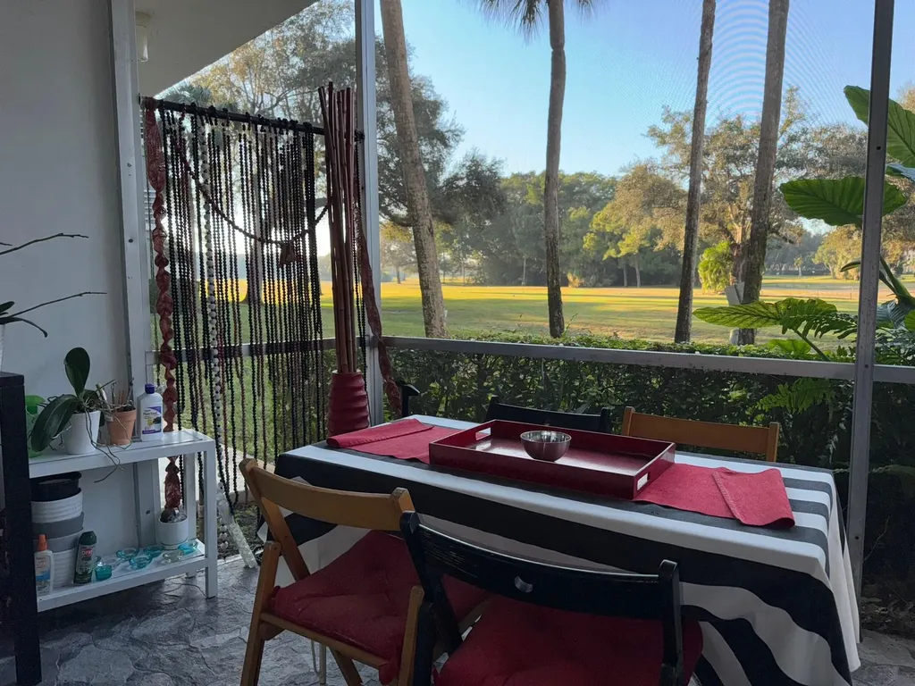 545 Oaks Lane Pompano Beach FL 33069