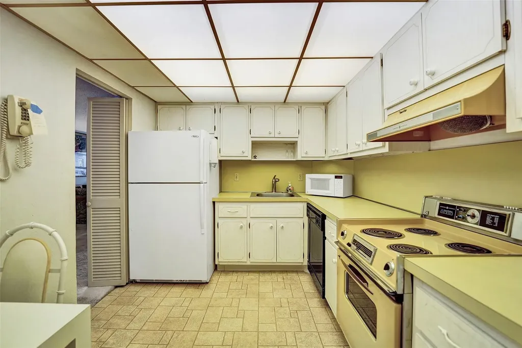 405 N Ocean Boulevard Pompano Beach FL 33062
