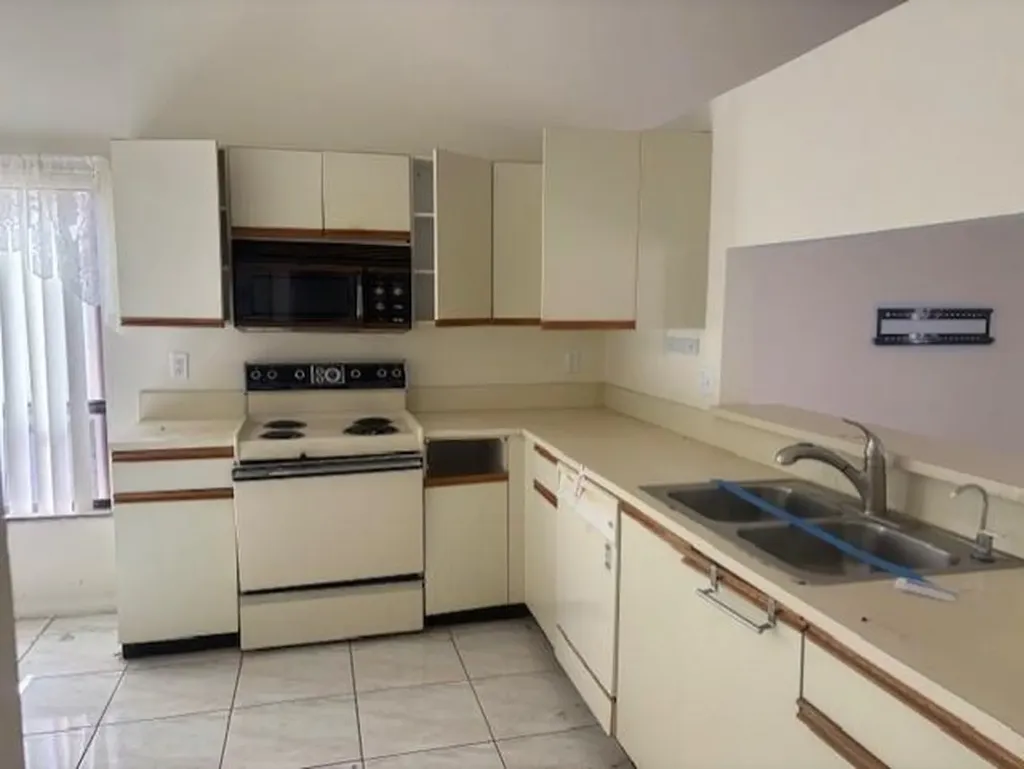 9332 Laurel Green Drive Boynton Beach FL 33437