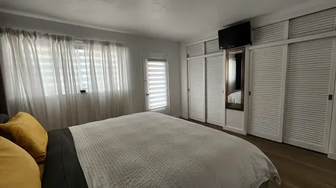 1015 SW 11th Avenue Hallandale Beach FL 33009