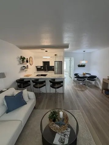 1015 SW 11th Avenue Hallandale Beach FL 33009