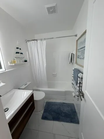 1015 SW 11th Avenue Hallandale Beach FL 33009