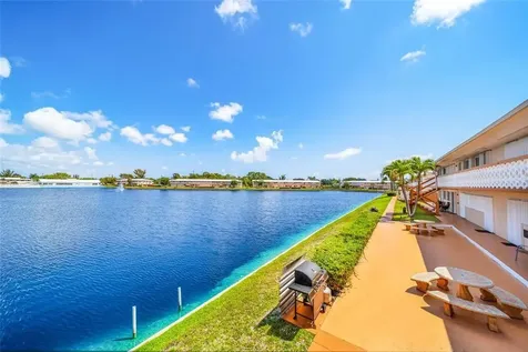 1015 SW 11th Avenue Hallandale Beach FL 33009